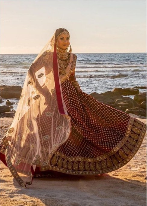 sabyasachi lehnga