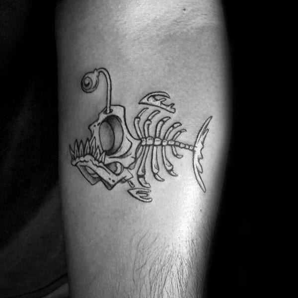 Skeleto rankų tatuiruotė, išsaugota tatuiruotė, gyvūnas 2p