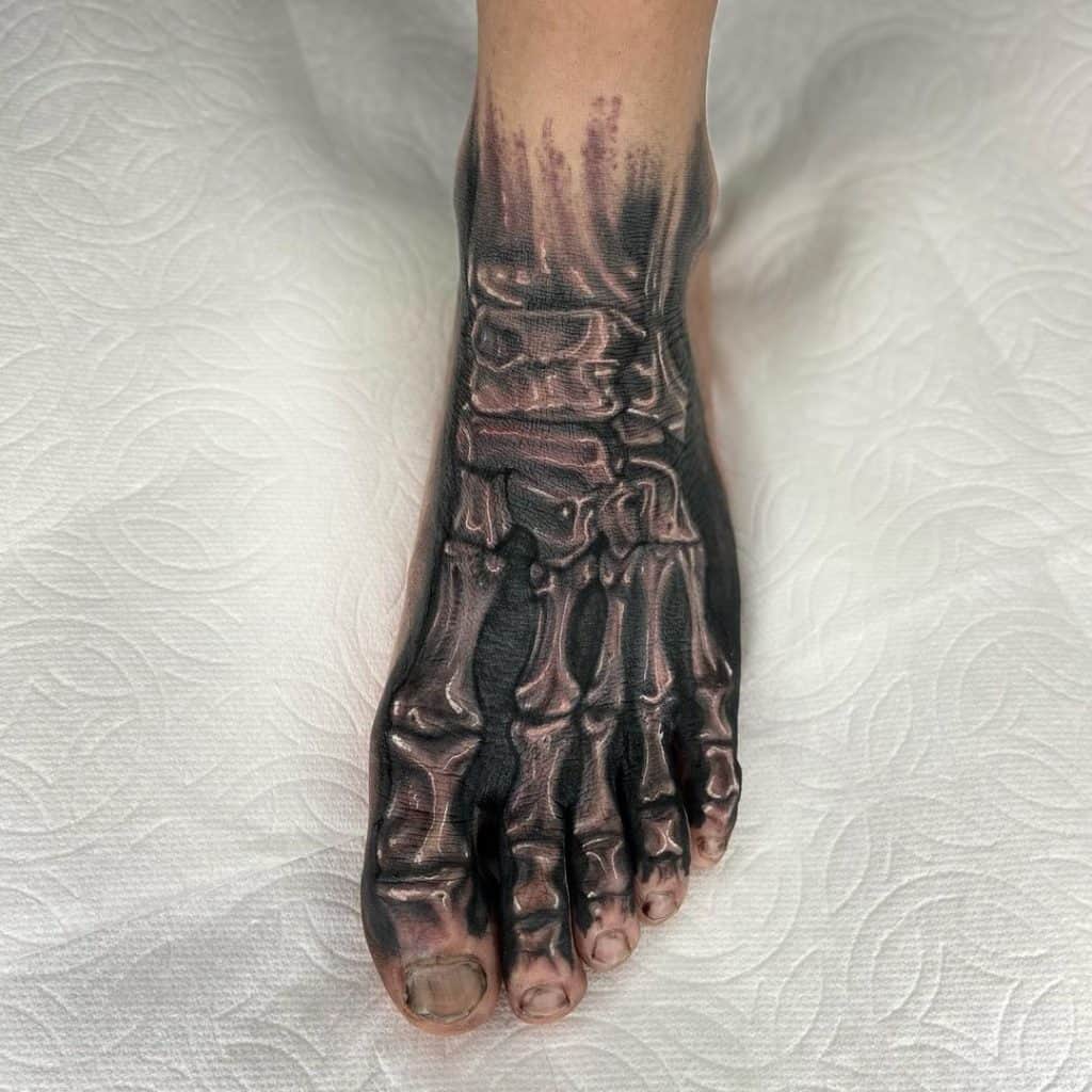 Skeleto rankos tatuiruotė, išsaugota tatuiruotė, kita 2