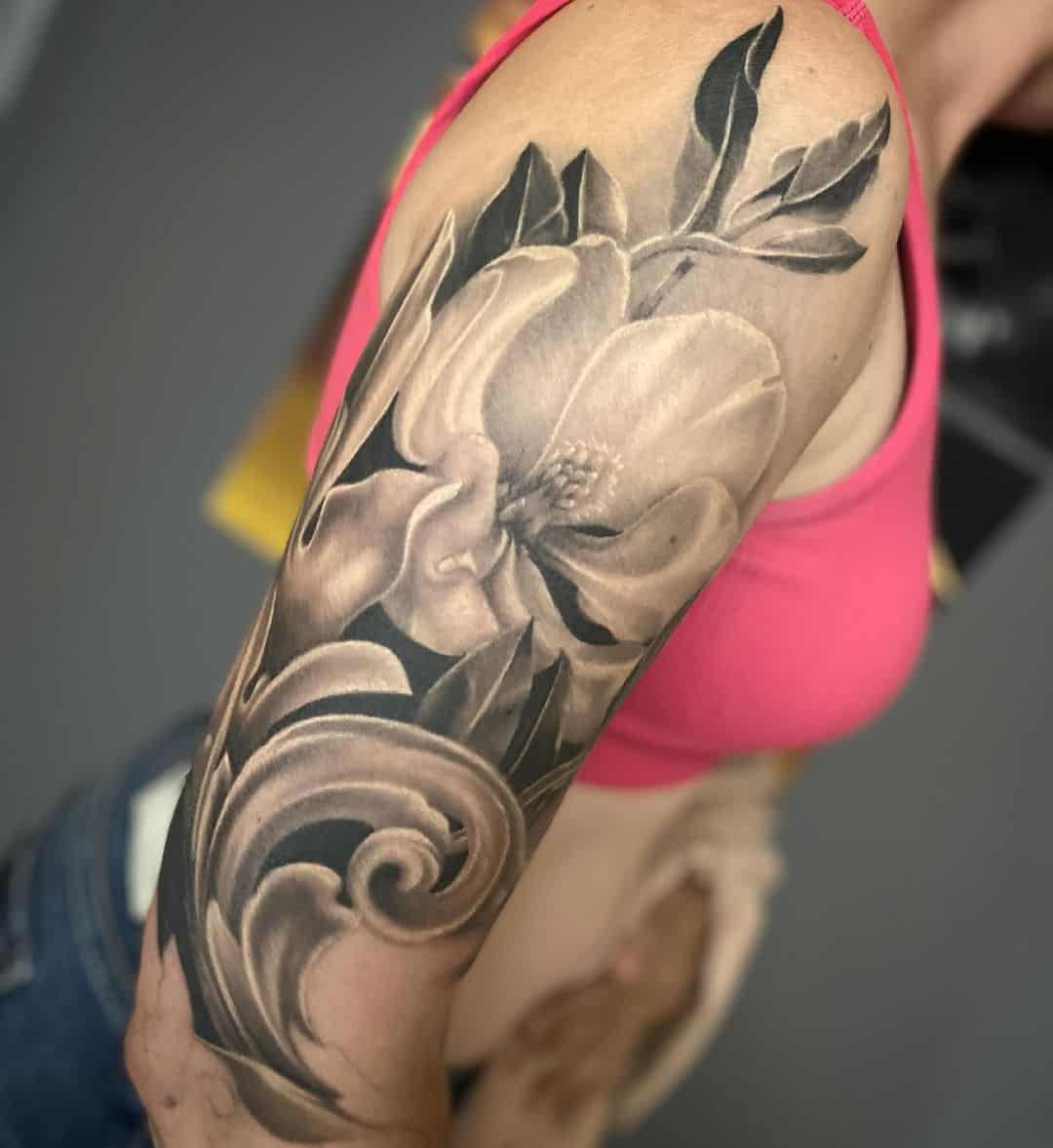 Tatuaggio manica nera e grigia 2