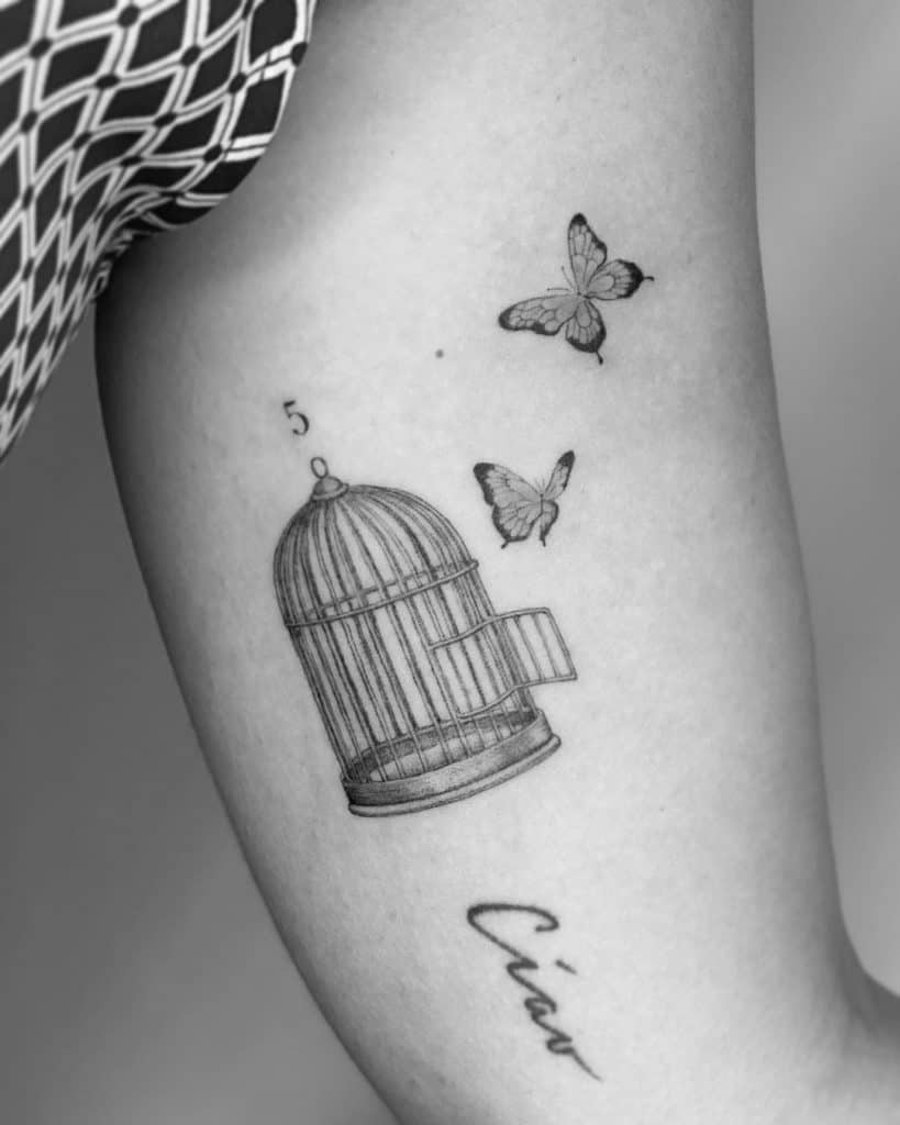 Un tatouage en cage ouverte 2