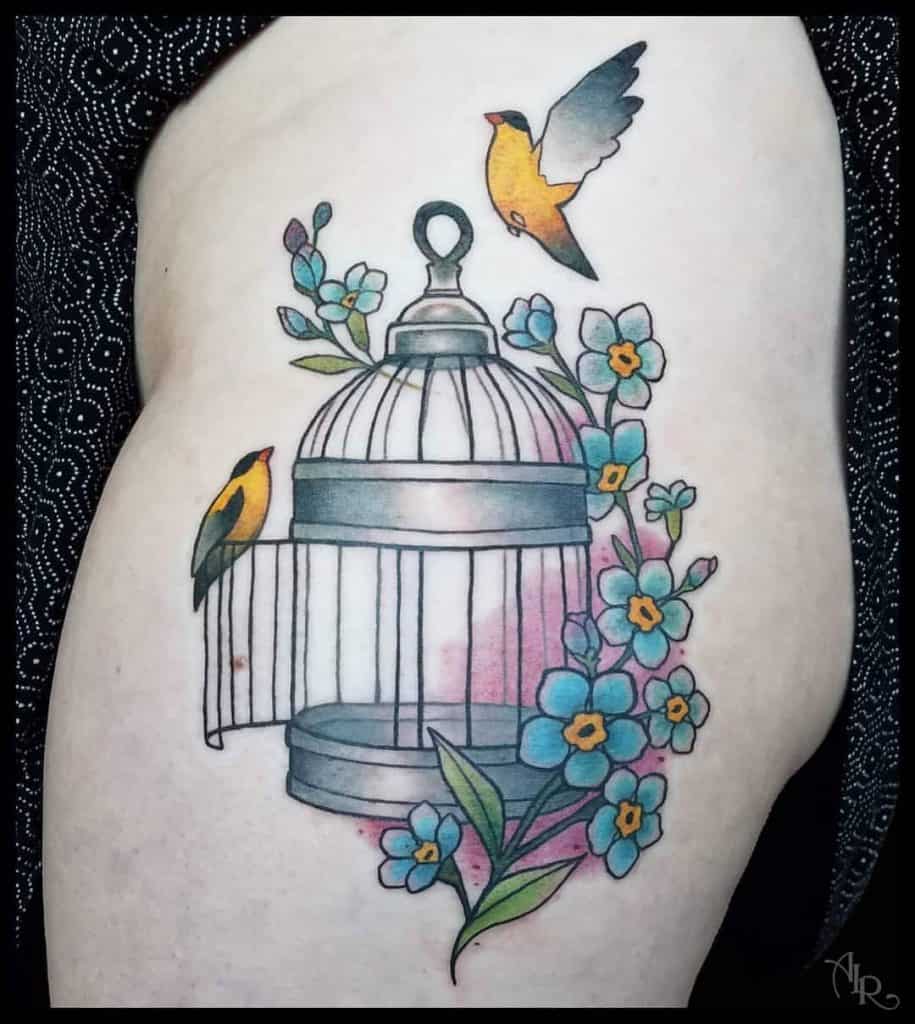 Un tatouage en cage ouverte 3