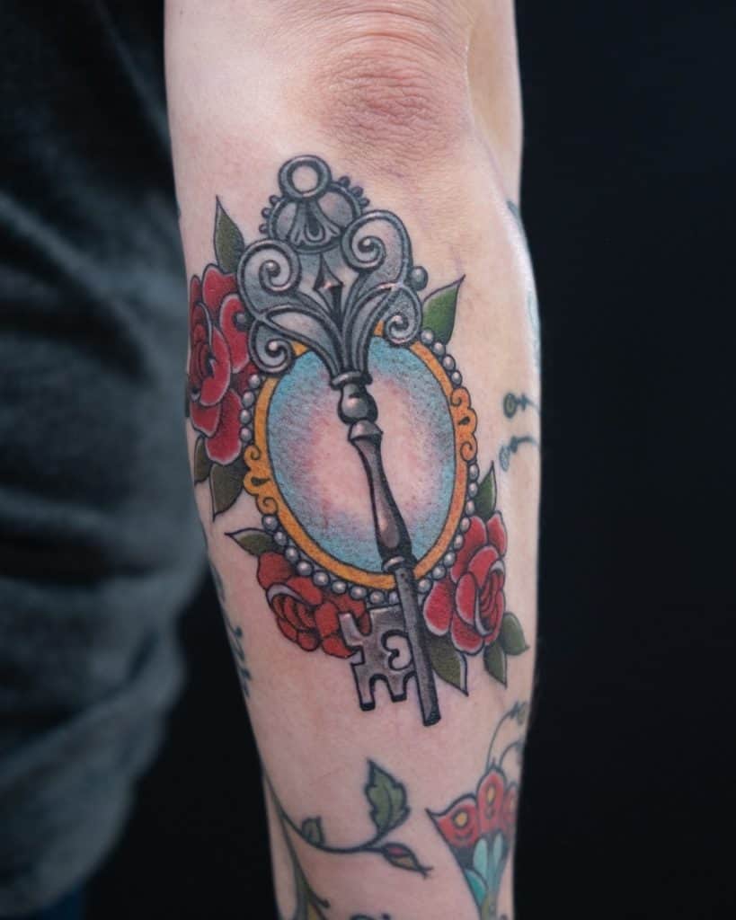 Tatouage Clé Squelette 3