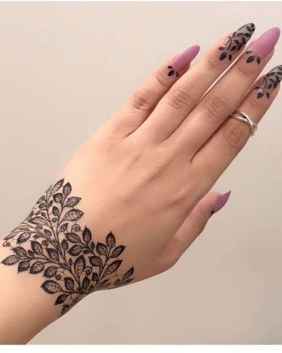 designs mehandi fáceis