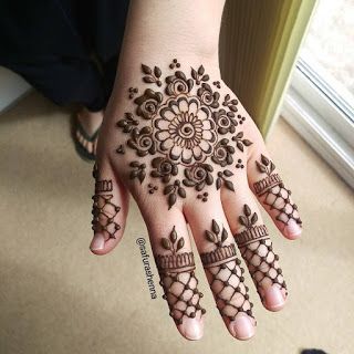 designs mehandi fáceis