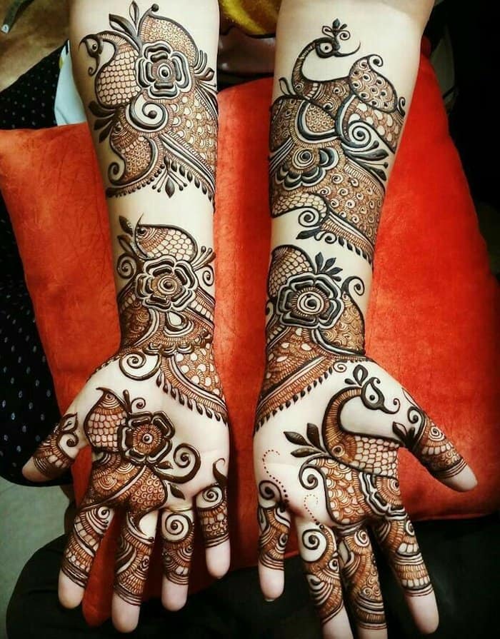 designs mehandi fáceis