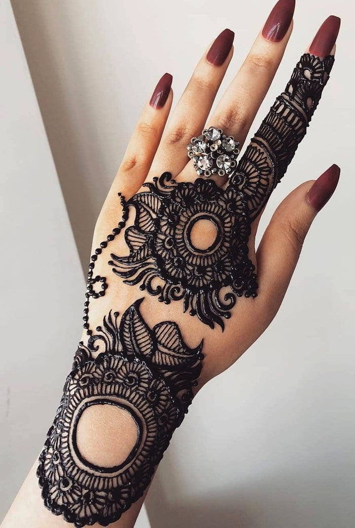 designs mehandi fáceis