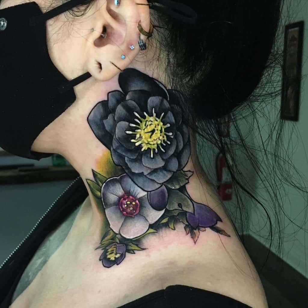 Tatuagem de pescoço de flor 1