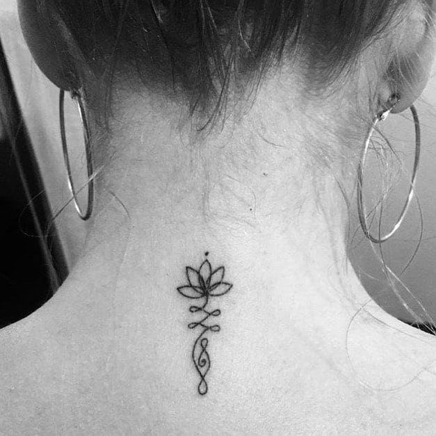 Tatuagem de pescoço de minimalismo 2