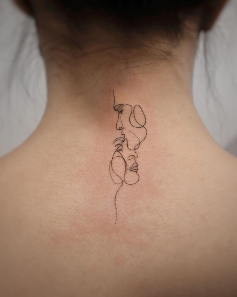Tatuagem no pescoço do minimalismo 4