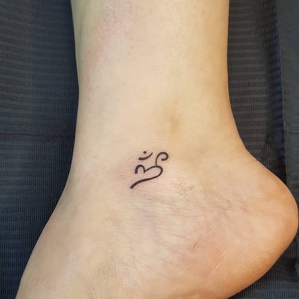 Ohm tetovaža s velikim značenjem 3