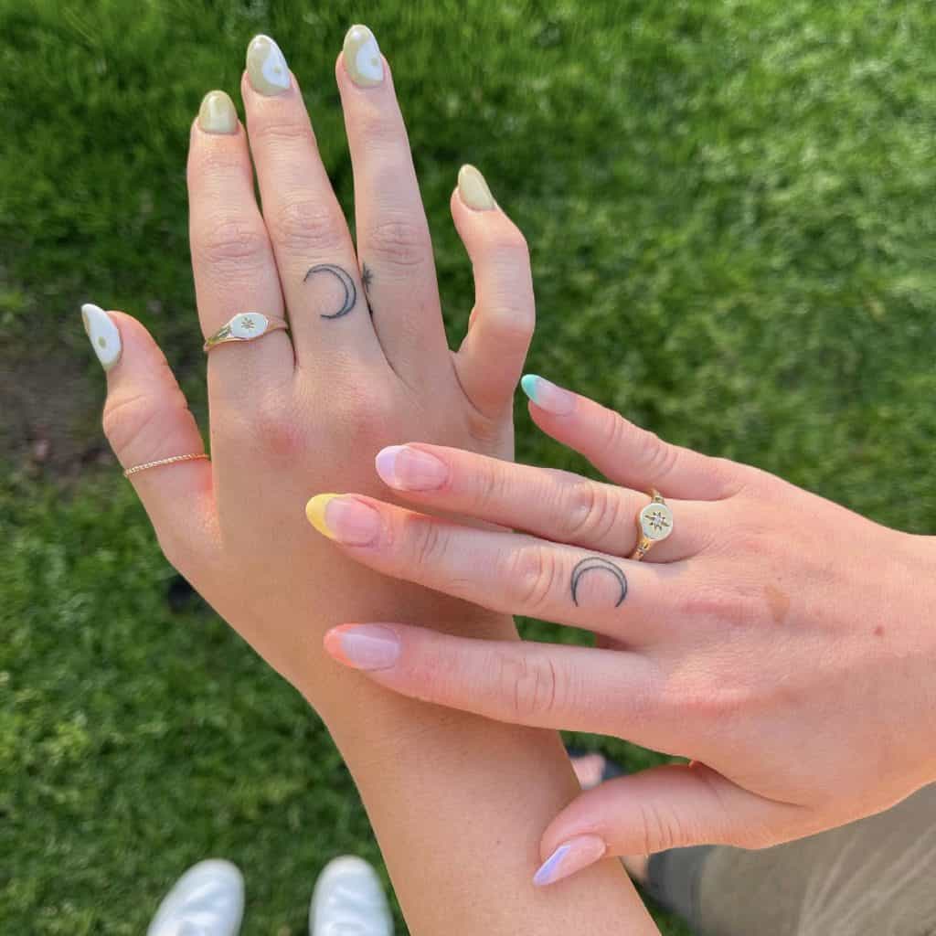 Tetovaža polumjeseca 1