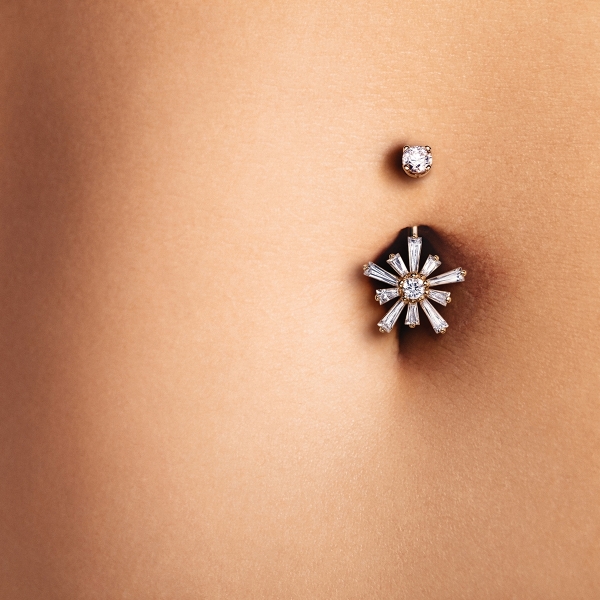 piercing all'ombelico galleggiante