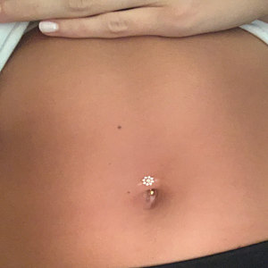 piercing all'ombelico galleggiante