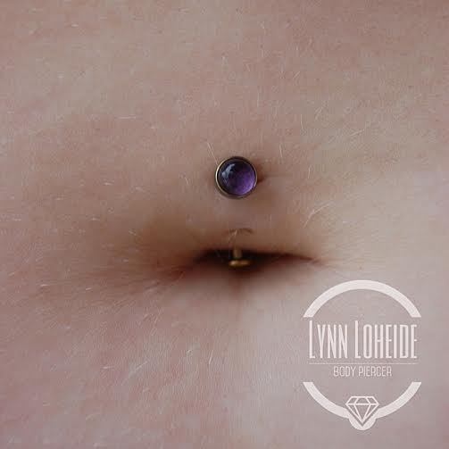 piercing all'ombelico galleggiante