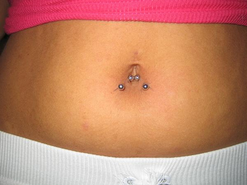 Piercing Nombril Inversé Bas