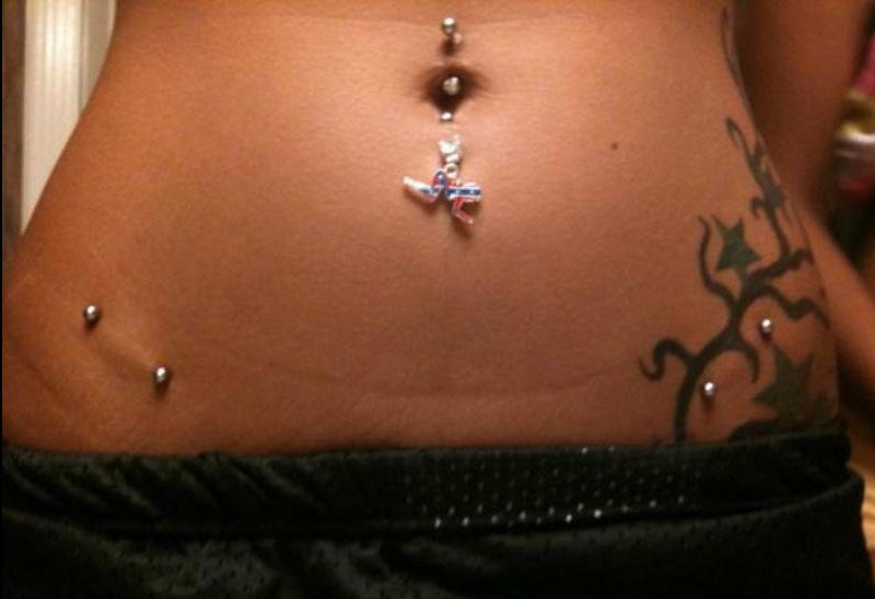 Piercing Nombril Inversé Bas