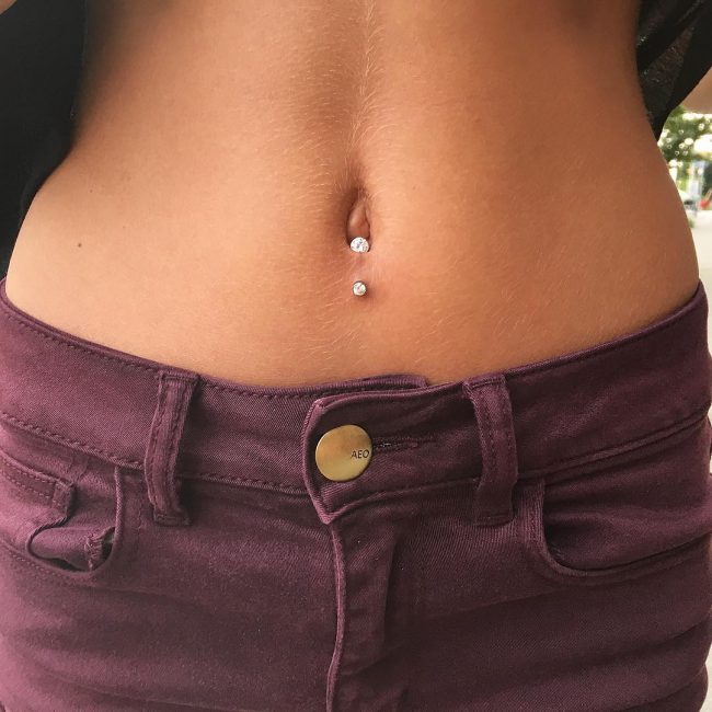 Piercing Nombril Inversé Bas
