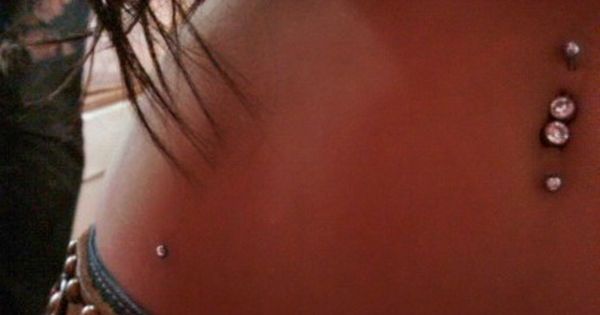 Piercing Nombril Inversé Bas