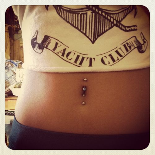 Piercing Nombril Inversé Bas