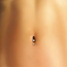 Piercing Nombril Inversé Bas