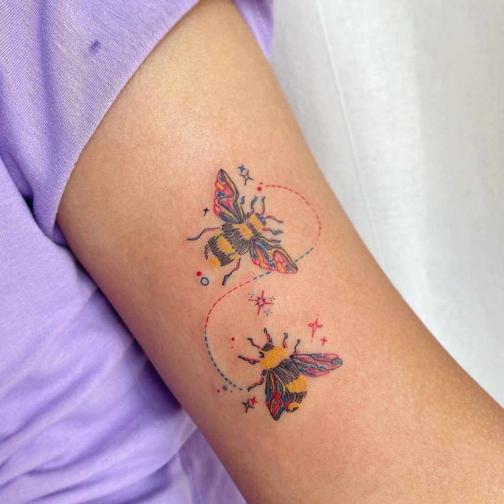 Tatuagem de abelhas múltiplas 4