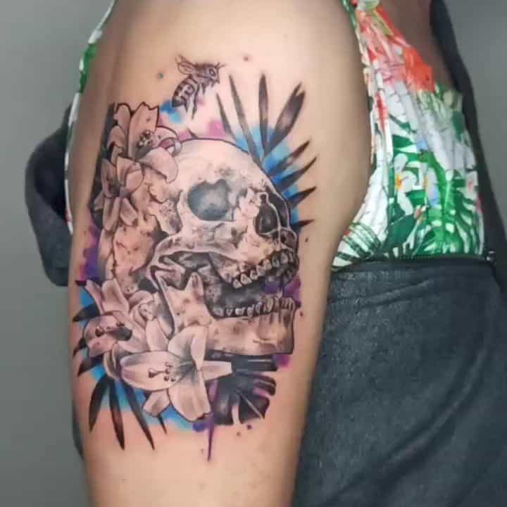 Tatuagens de abelha únicas 2