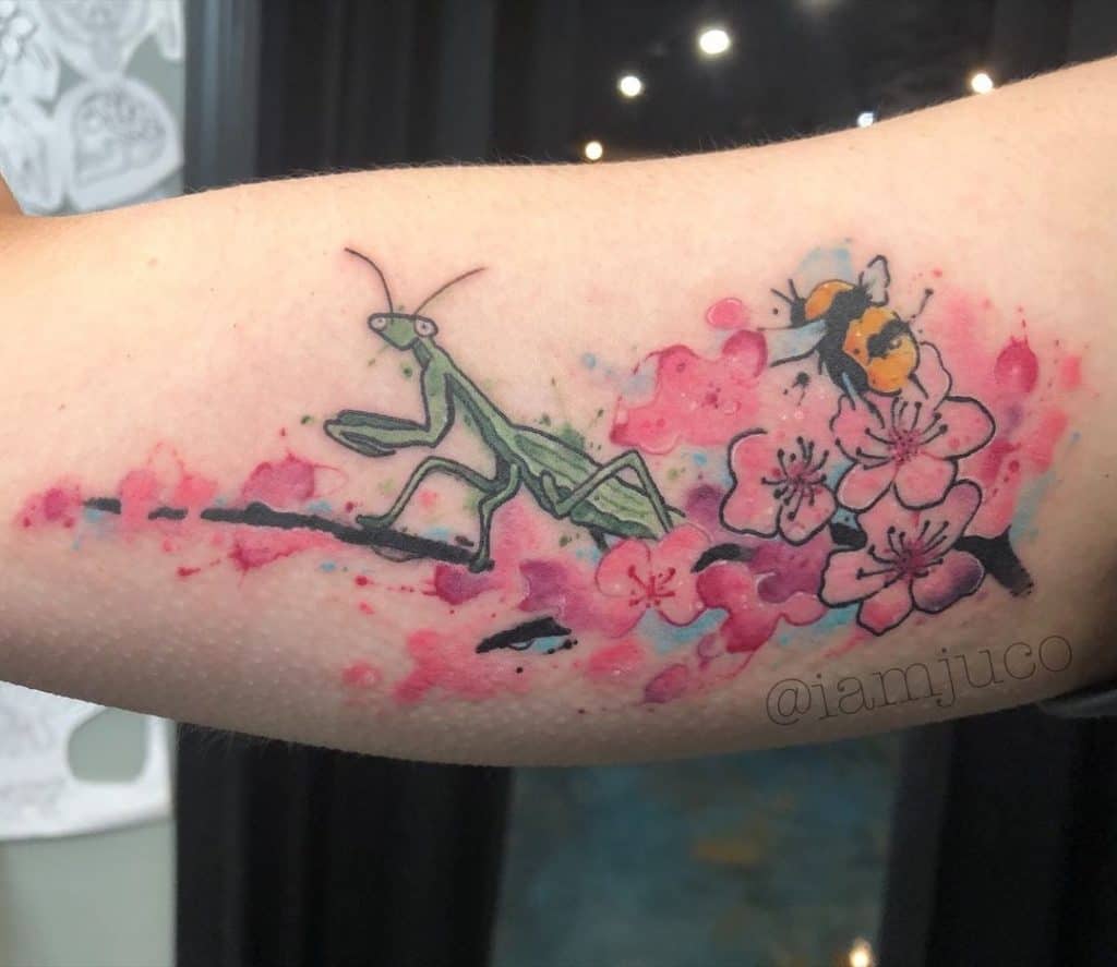 Tatuagens de abelha únicas 3