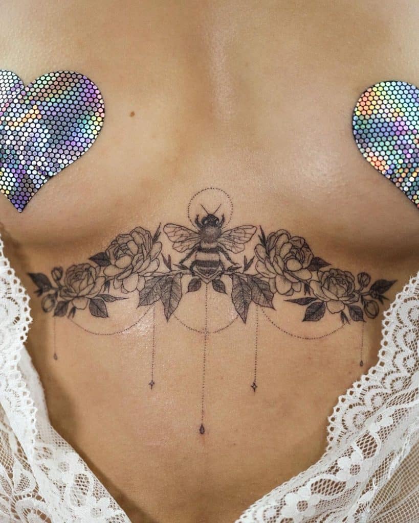 Tatuagem de abelha no peito 2