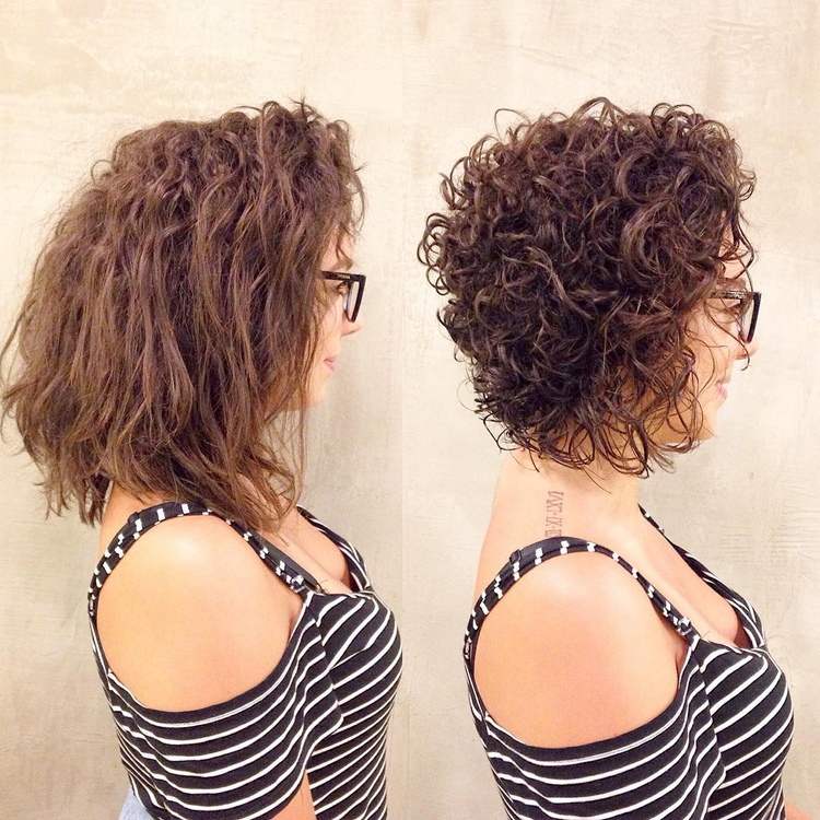 tunsoare scurta pentru parul cret - bob stratificat