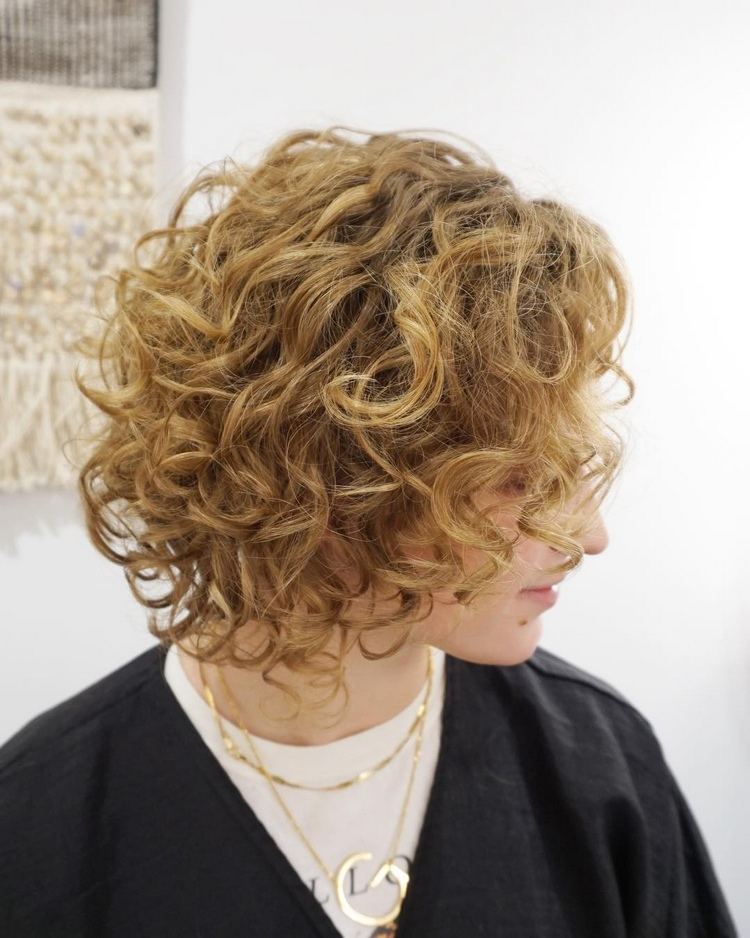 Grown Out Bob Haircut Layered Blonde Golden