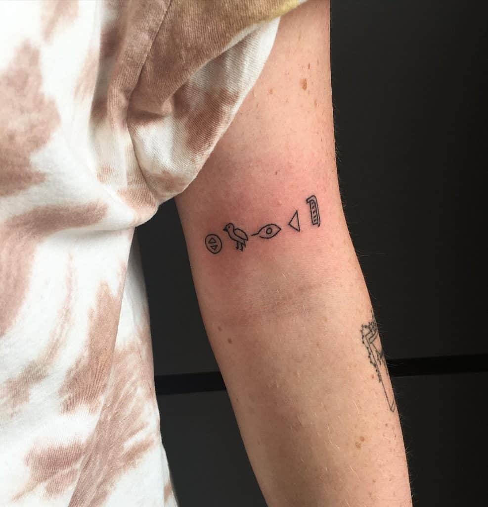 Hiéroglyphes égyptiens 1