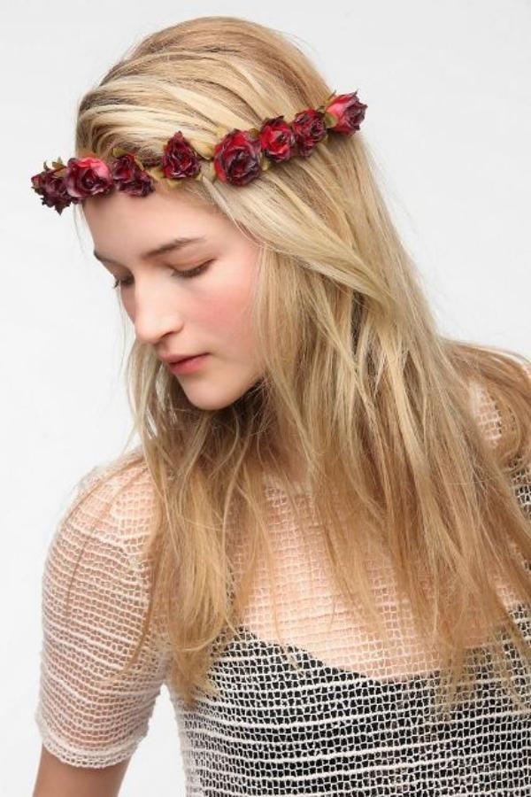 9-Stylish-Floral-hair-accessories-coafuri-idee
