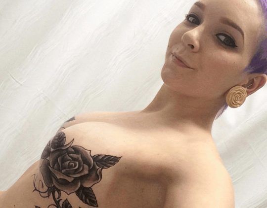 AllysonLynchによる乳房切除タトゥー乳がんタトゥー