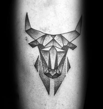 Origami bulių tatuiruotė ant rankų