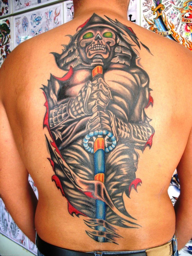 Japonų samurajų tatuiruotė nugaroje