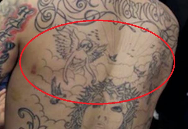 Tatouage d'ange contre les démons d'Aaron