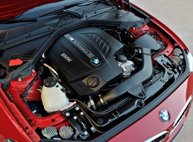 marca bmw renumită în întreaga lume garantează capota motorului de înaltă calitate Marcă BMW, renumită în întreaga lume, pe benzină diesel