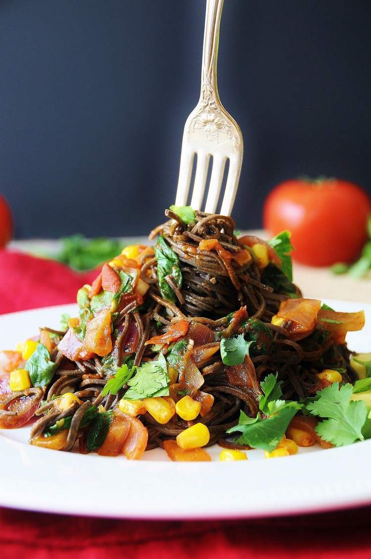 Alternative la rețete de cină sănătoasă pentru spaghete cu fasole neagră