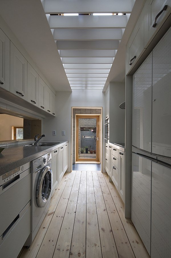 bucătărie podea din lemn renovează vechea casă moohoi arhitectură bucătărie podea din lemn renovare casă veche prin moohoi arhitectură