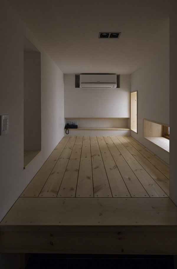 camera de la etajul superior remodela arhitectura moohoi a casei vechi cameră la primul etaj remodelând casa veche de arhitectură moohoi