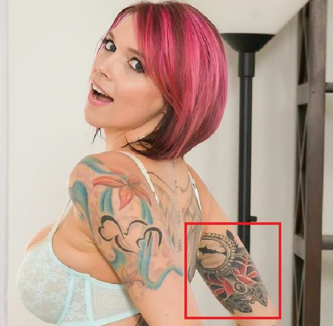 Tattoo-Anna Bell Peaks