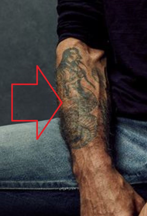 Anthony tetovaža na desni podlakti