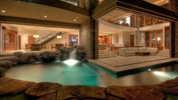 hawaii reședință de lux zona piscinei zona de piscină a reședinței de lux din Hawaii