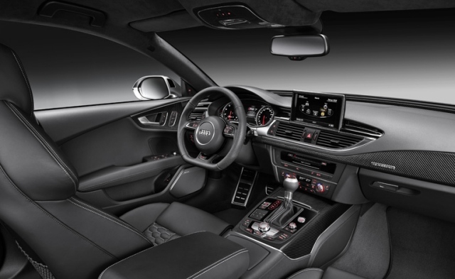 Confortabil și mobilat cu cele mai noi tehnologii Audi RS7 coupe în placa de control