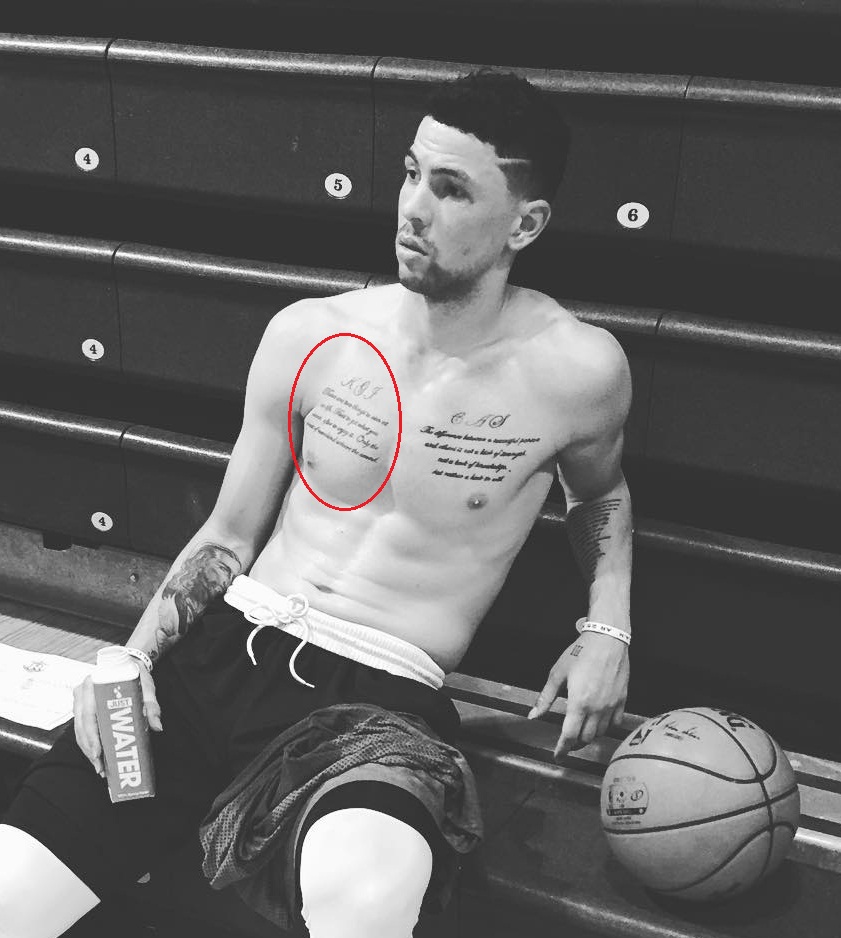 Tatouage poitrine droite Austin Rivers