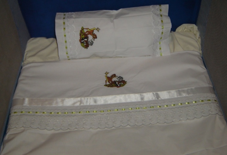 Lenjerie de pat pentru bebeluși cu broderie Bambi Sfat pentru animale-Bambi-și-pădurea