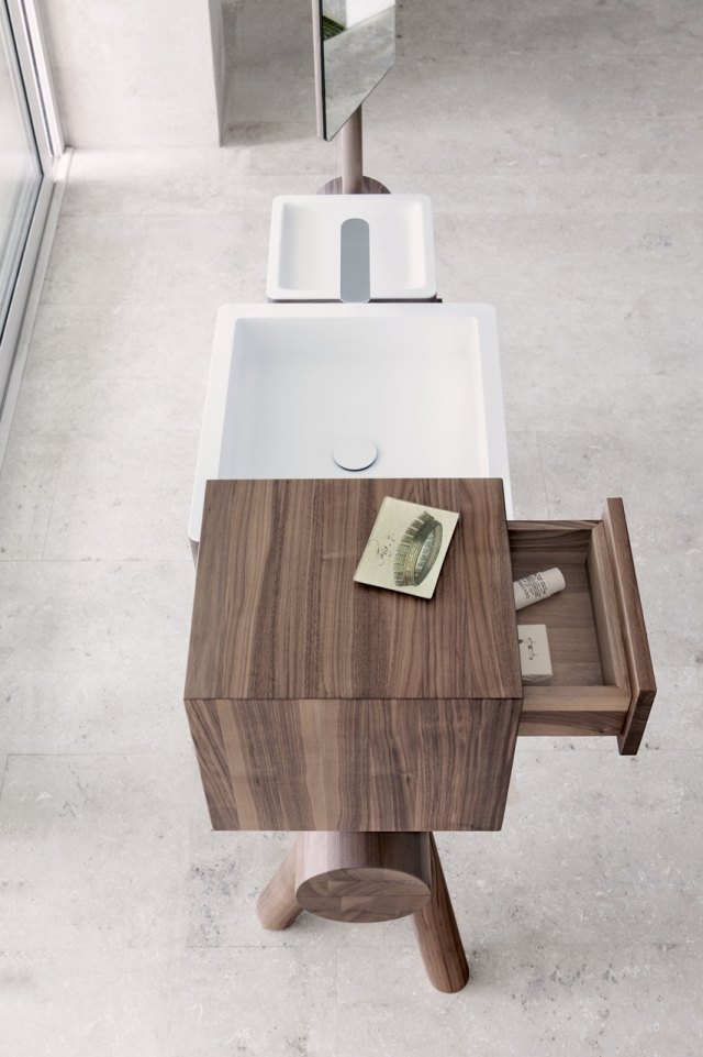 Set mobilier baie-oglindă lavoar-cârlig prosop