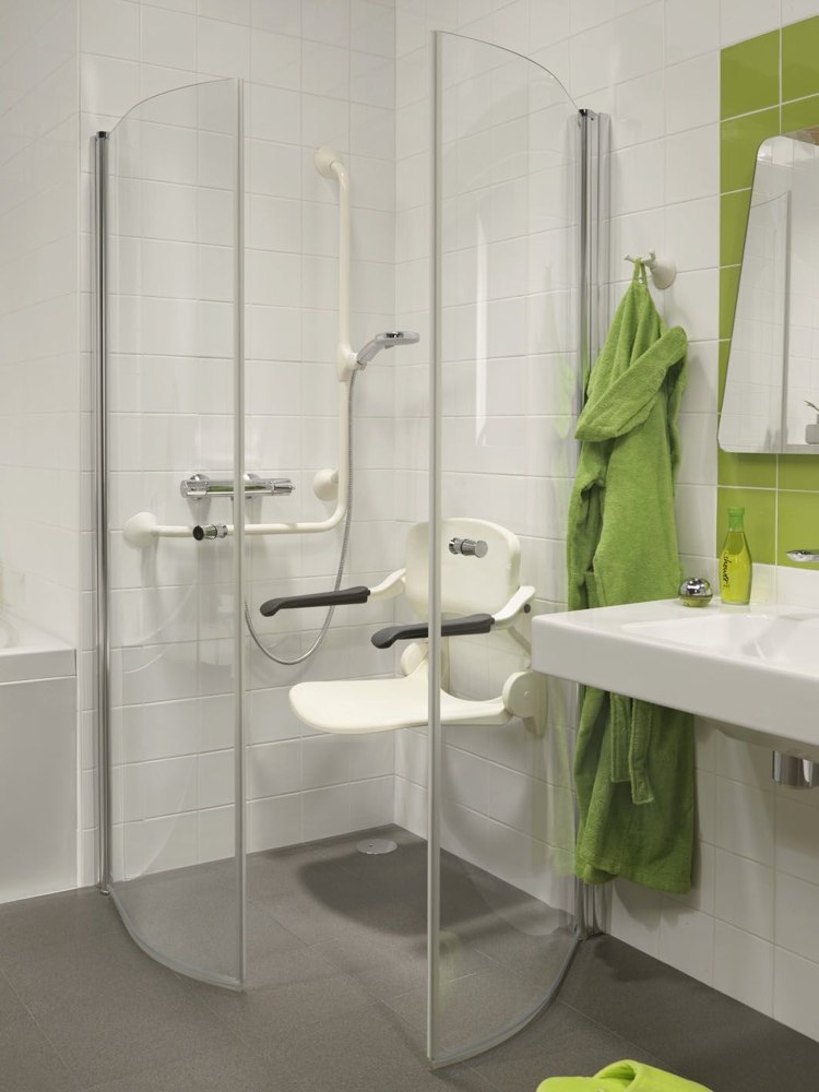 Baie fără bariere atunci când vă reproiectați sau renovați casa baie-fără-barieră-duș-cabină-colț-intrare-scaun-gresie-verde