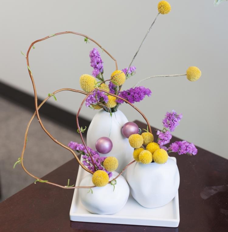 Vaza cu coajă de ou cu salcie Idei meșteșugărești-Paște-2015-aranjamente florale-coji de ouă